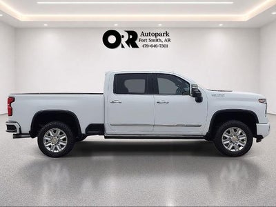 2024 Chevrolet Silverado 2500 HD Crew Cab Standard Box 4-Wheel Drive High Country