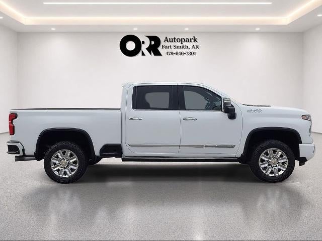 2024 Chevrolet Silverado 2500 HD Crew Cab Standard Box 4-Wheel Drive High Country