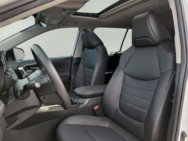 2022 Toyota RAV4 XLE Premium FWD (Natl)