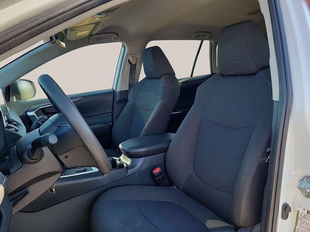 2025 Toyota RAV4 LE AWD (Natl)