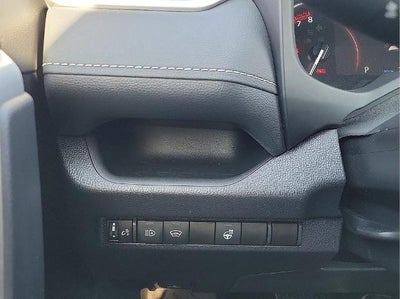 2025 Toyota RAV4 XLE FWD (GS)