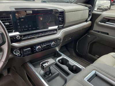 2022 GMC Sierra 1500 Crew Cab Short Box 4-Wheel Drive SLT