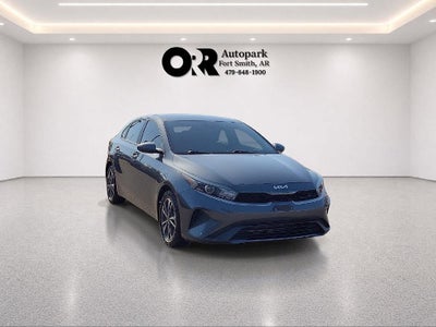 2024 Kia Forte LXS IVT