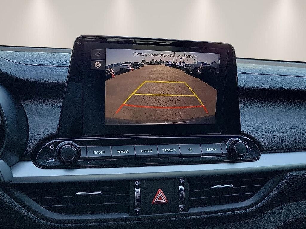 2024 Kia Forte LXS IVT