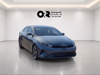 2024 Kia Forte LXS IVT