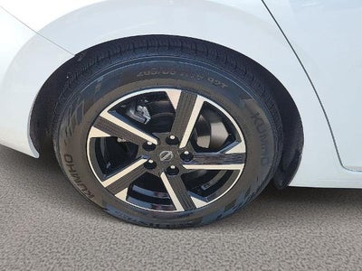 2025 Nissan Sentra SV CVT