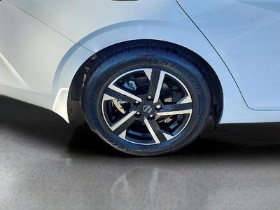 2024 Nissan Sentra SV CVT