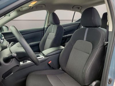 2025 Nissan Sentra SV CVT