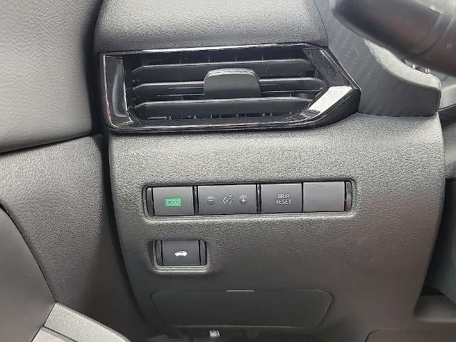 2025 Nissan Sentra SV CVT