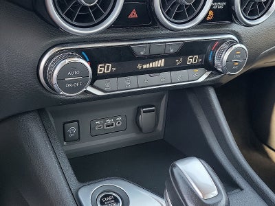 2025 Nissan Sentra SR CVT