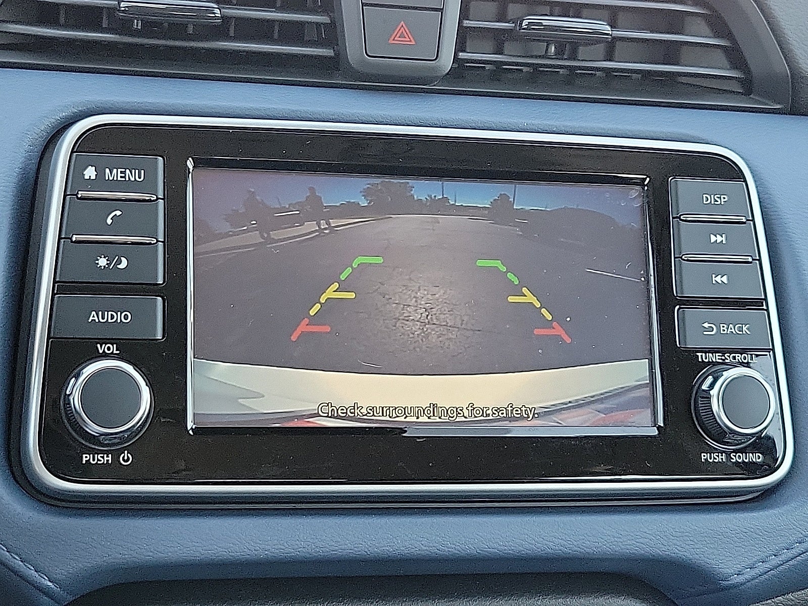 2025 Nissan Versa SV CVT