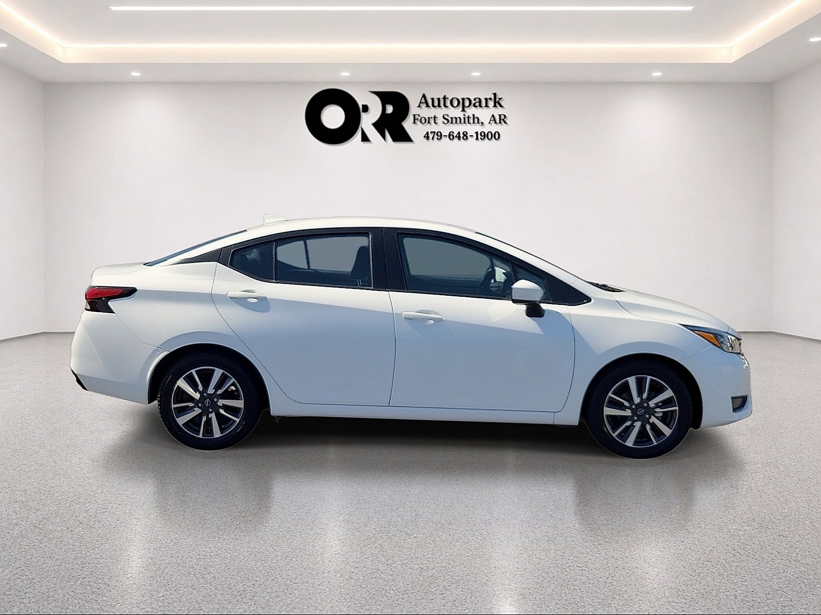 2025 Nissan Versa SV CVT
