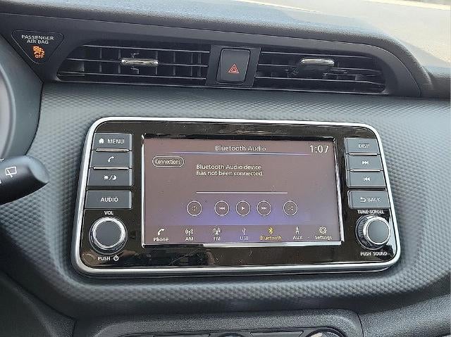2025 Nissan Kicks Play S FWD