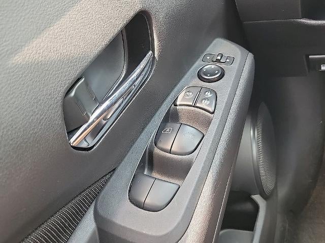 2023 Nissan Kicks SV FWD