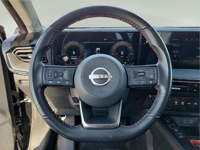 2025 Nissan Kicks SR FWD