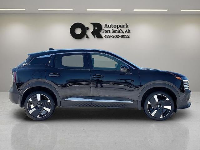 2025 Nissan Kicks SR FWD