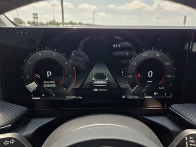 2025 Nissan Kicks SR FWD