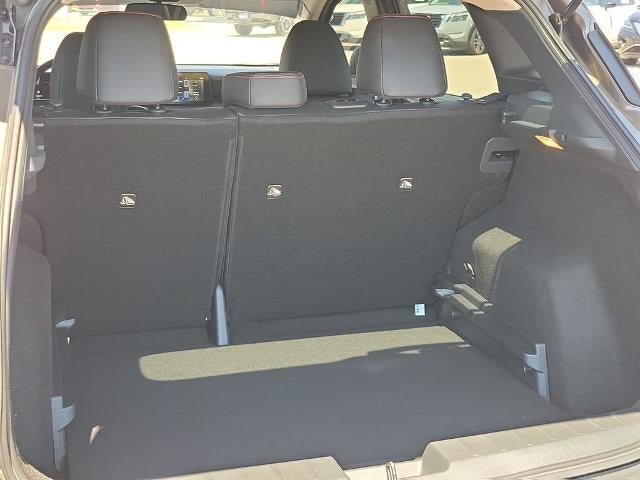 2025 Nissan Kicks SR FWD