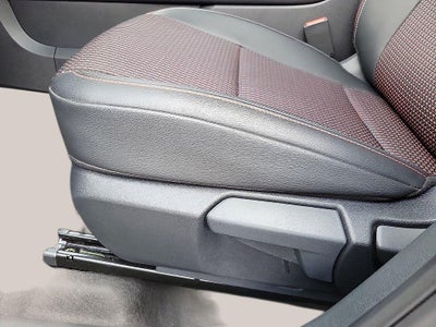 2025 Nissan Kicks SR FWD