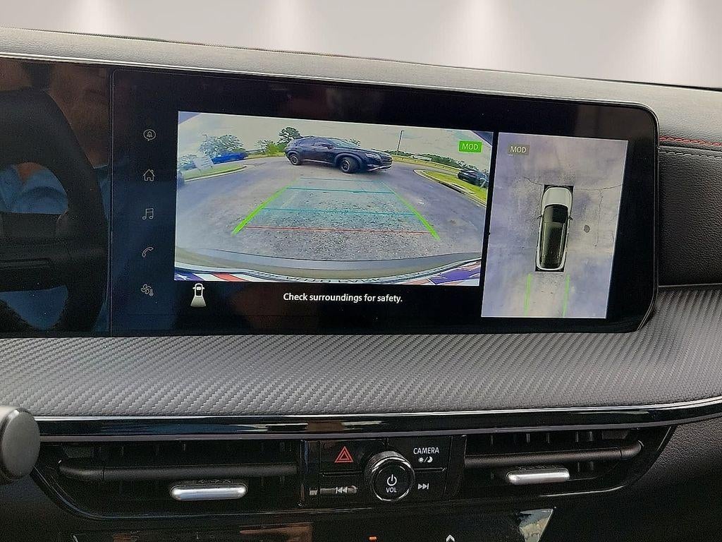 2025 Nissan Kicks SR FWD