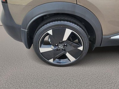 2025 Nissan Kicks SR FWD