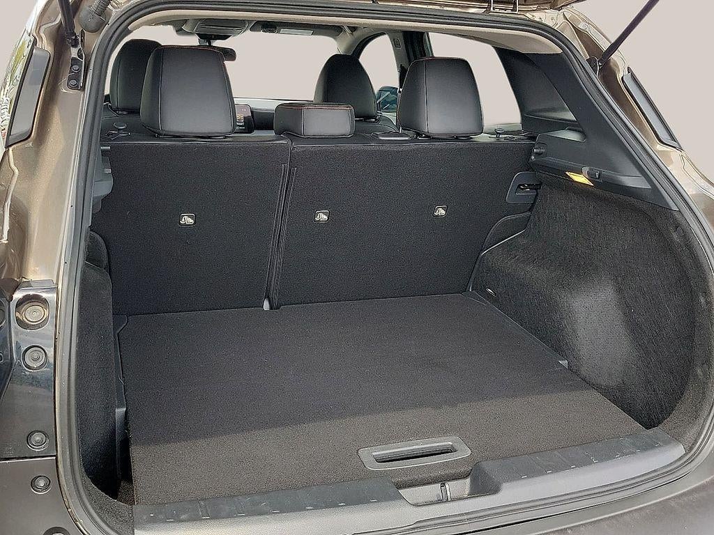 2025 Nissan Kicks SR FWD