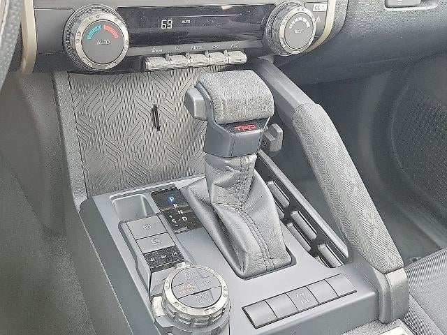 2025 Toyota Tacoma 4WD 4WD TRD Off Road Double Cab 5' Bed AT (Natl)