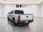 2024 Toyota Tacoma 4WD 4WD SR Double Cab 5' Bed AT (GS)