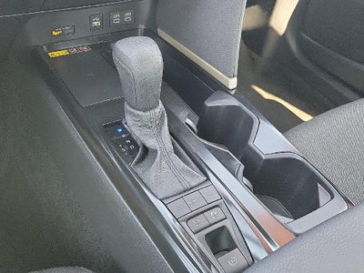 2025 Toyota Camry LE (SE)