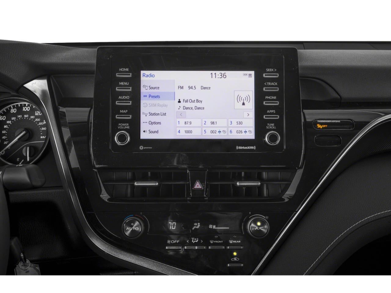 2022 Toyota Camry SE Nightshade Auto (Natl)