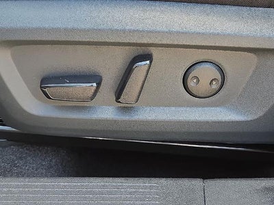 2025 Nissan Rogue FWD SV