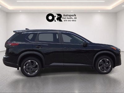 2025 Nissan Rogue FWD SV
