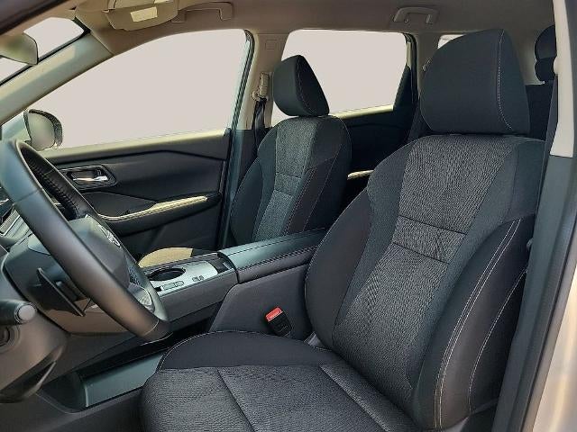 2025 Nissan Rogue FWD SV