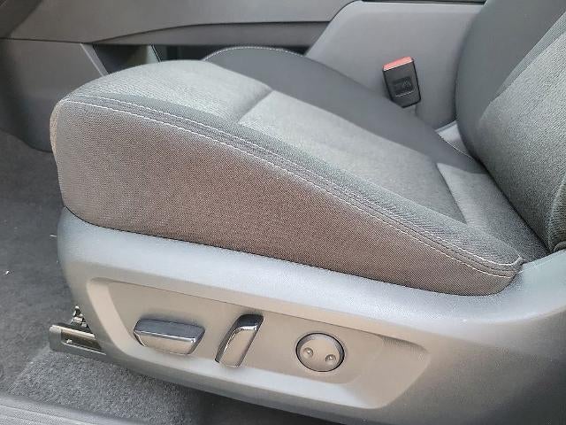 2025 Nissan Rogue FWD SV