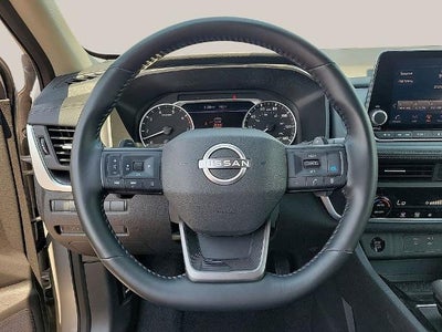 2025 Nissan Rogue FWD SV