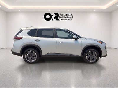 2025 Nissan Rogue FWD SV