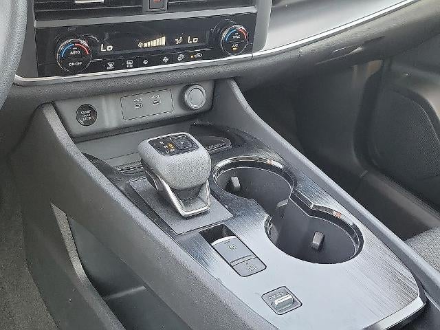 2024 Nissan Rogue FWD SV