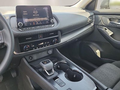 2024 Nissan Rogue FWD SV