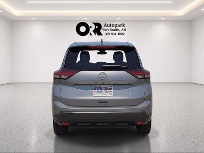 2024 Nissan Rogue FWD SV