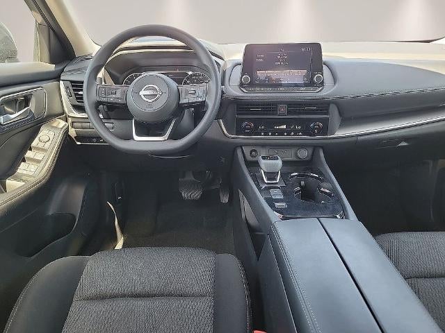 2024 Nissan Rogue FWD SV