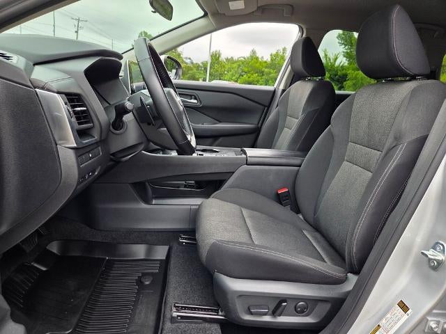 2025 Nissan Rogue FWD SV