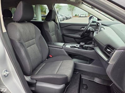 2025 Nissan Rogue FWD SV