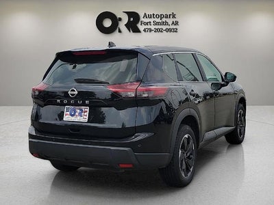 2025 Nissan Rogue FWD SV