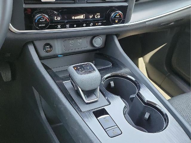 2025 Nissan Rogue FWD SV