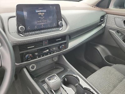 2023 Nissan Rogue FWD SV