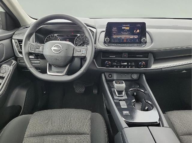 2025 Nissan Rogue FWD SV