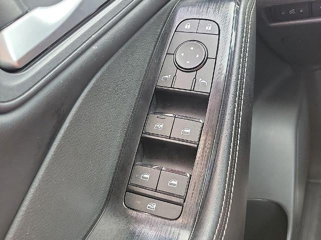 2025 Nissan Rogue AWD SV