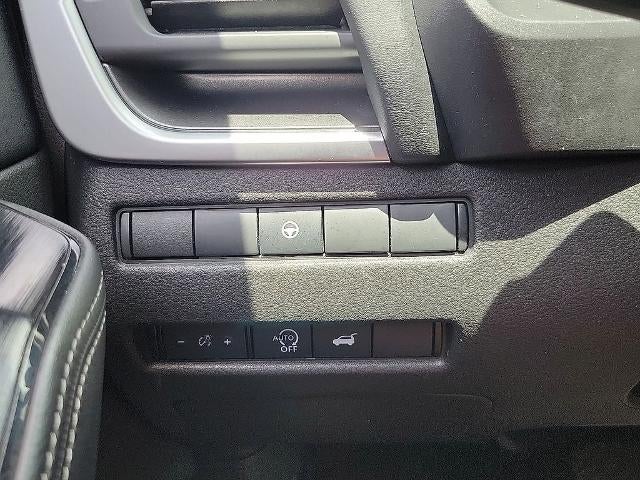 2025 Nissan Rogue AWD SV