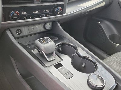 2025 Nissan Rogue AWD SV