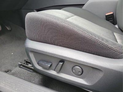 2025 Nissan Rogue AWD SV